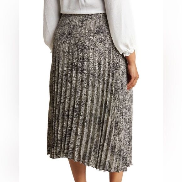 T Tahari Dotted Pleated Skirt A-Line Cream Black Mini Skin 1X - Picture 3 of 10